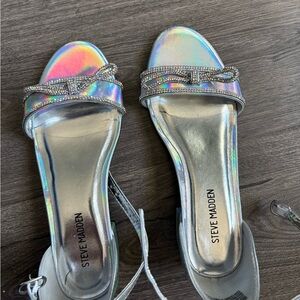 Steve Madden Silver Girls Sandals Size 3